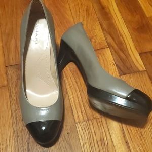 TAHARI Leather CAP TOE Platform Heels 7.5
